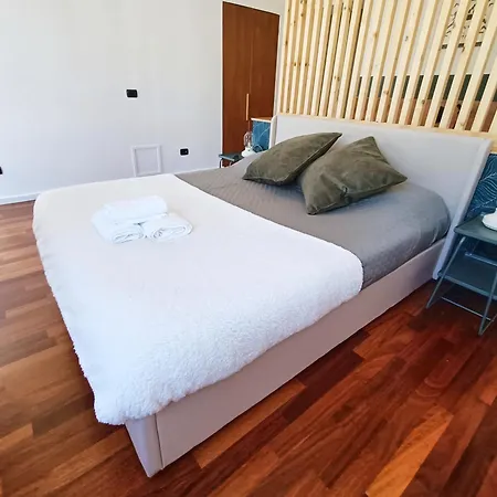 Casa Lucrezia ローマ